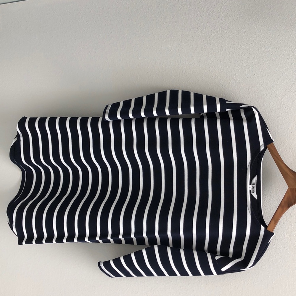 Woman’s BB Dakota Shift Dress Navy & White